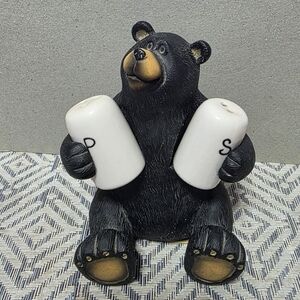 Black Bear Salt And Pepper Shaker Set #14